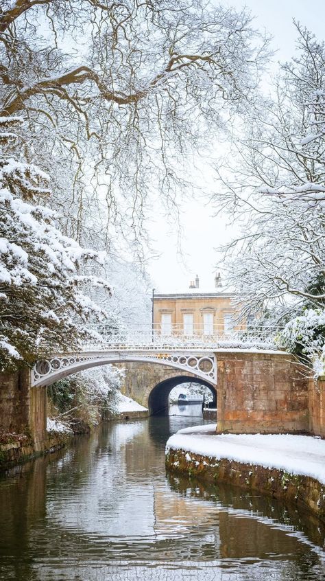 Europe In Winter, Winter City, Bath England, European Cities, Europe Winter, Winter Scenery, Mulled Wine, Travel Images, Winter Travel