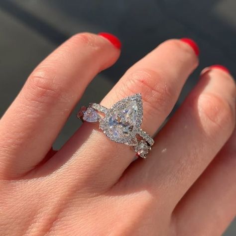 Stunning Pear-Shaped Open Gallery Setting paired with Pear-Shaped Eternity Band... Such a personal and beautiful way to say "I love you" 😍… Wedding Hacks, Halo Wedding Set, Wedding Rings Halo, Dream Engagement Rings, Wedding Ring Set, Rose Gold Engagement, White Gold Band, Gold Engagement Rings, Pear Cut