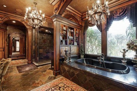 Beautiful master bath.... I would never leave this room... Ornate Bathroom, Tuscan Bathroom, Luxury Master Suite, Elegant Bathroom Design, Best Kitchen Design, Tuscan Design, Decor Baie, Home Luxury, Tuscan Decorating