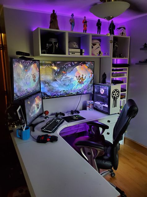 Small Gamer Room, Games Room Inspiration, Small Game Rooms, Best Gaming Setup, Computer Gaming Room, Gamer Setup, Home Studio Setup, Gamer Room Decor, Video Game Room Design