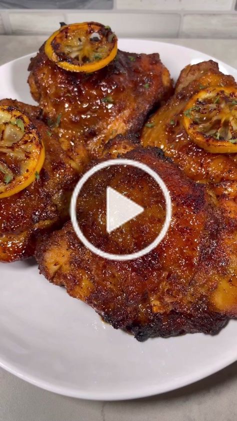 Honey Lemon Garlic Chicken Thighs, Sunday Meals Black People, Honey Garlic Lemon Pepper Chicken Thighs, Chicken Thigh Recipes Videos, Sunday Chicken Dinner Ideas, Honey Garlic Lemon Pepper Chicken, Lemon Pepper Chicken Breast Recipe, Dinner Reciepes, Lemon Pepper Chicken Thighs