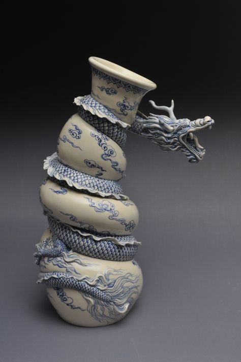 Johnson Tsang, Cerámica Ideas, Dragon Sculpture, Tanah Liat, Pottery Sculpture, Ceramics Projects, Chinese Ceramics, Ceramics Ideas Pottery, Keramik Vase