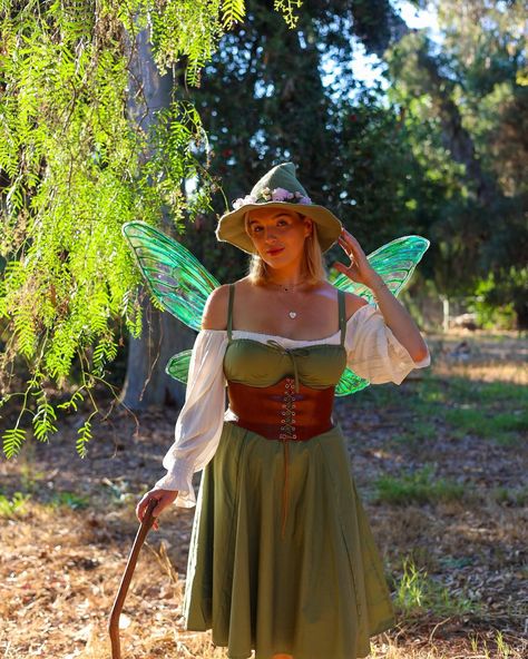 Why choose? Fairy? Witch? I’m both babyyy. 😉🧚🏼🔮✨ This fit is proof that you have fantasy looks in your closet…and that nothing is stopping you from dressing this IRL (except maybe corporate America). shirt & corset belt: @amazonfashion dress: @windsorstore shoes: @anthropologie wings: @ongossamerwings #fantasycore #fantasy #witchaesthetic #fairycore #fairy #fairyaesthetic #fantasyoutfit #halloween What are YOU? Rennaisance Outfits Fairy, Fairy Party Costume, Shirt Corset, Fair Outfit, Fairy Witch, W.i.t.c.h Aesthetic, Fair Outfits, Ren Fest, Fairycore Fairy