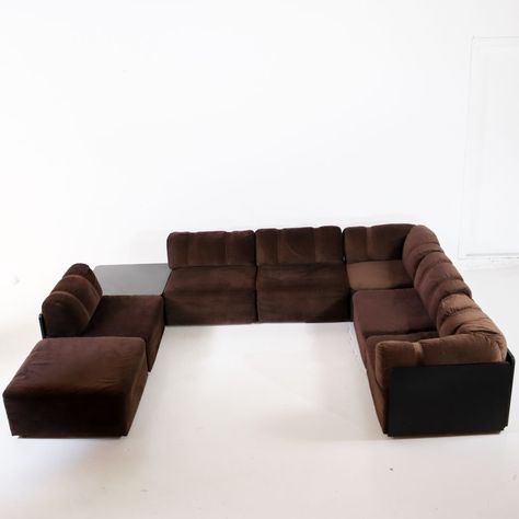 Listed on VNTG.com: Large Italian Modular Sofa, 1970s | #vntg #vintage Vintage Modular Sofa, 70s Couch, 1970s Interior Design, French Living Rooms, Italian Living, French Sofa, East River, L Shaped Sofa, Large Sofa