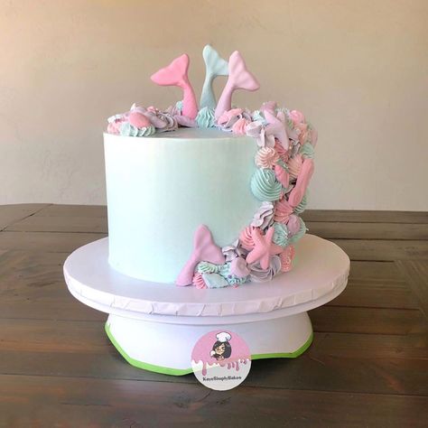 Butter Cream Cake, Cake And Cupcakes, Mermaid Cakes, Supportive Friends, Cake Cover, Birthday Cake Kids, Buttercream Cake, Fondant Cakes, Cream Cake