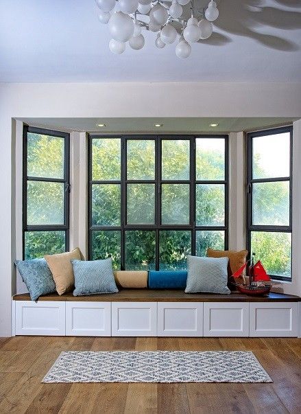 Window Seat Design, Dining Room Windows, Condo Design, Living Room Sofa Design, Baby Room Furniture, House Outside Design, Village House Design, Interior Deco, House Interior Decor