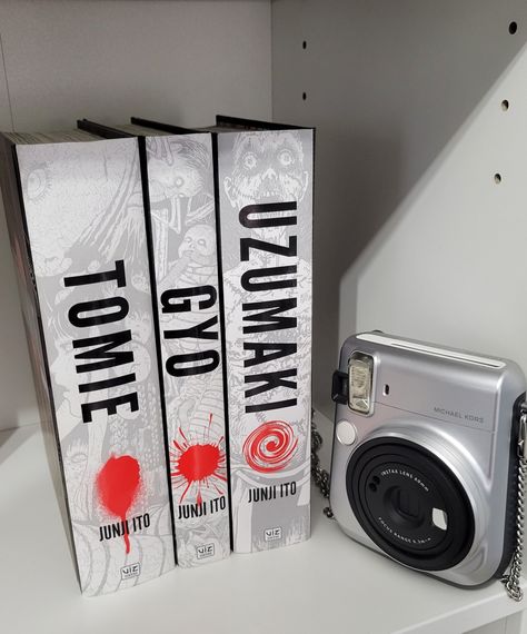 Manga Books Aesthetic, Book Collection Aesthetic, Manga Book Aesthetic, Manga Book Collection, Junji Ito Collection, Ito Junji Collection, Junji Ito Collection Manga, Junji Ito Books, Manga Collection Shelf Aesthetic