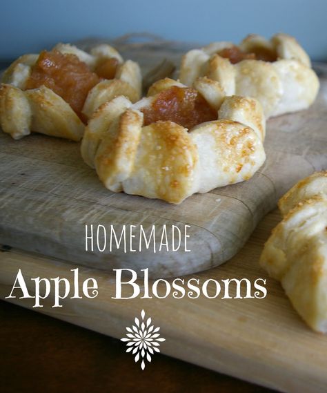 Apple Blossom Dessert Recipes, Apple Blossoms Dessert, Apple Blossom Cake, Apple Blossom Dessert, Apple Blossoms, Apple Blossom Recipe, Apple Tartlets, Tartlets Recipe, Pie Dough Recipe