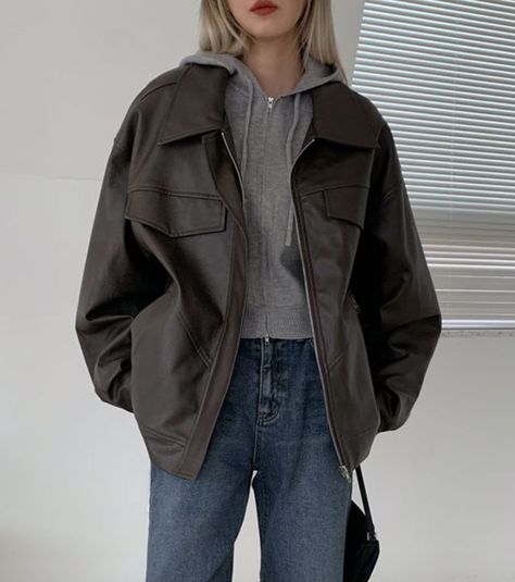 Oversized Jacket Outfit, Gray Hoodies, Hoodies Aesthetic, Hijabi Fashion Casual, Evolution Of Fashion, Hijabi Fashion, Grey Shirt, Cute Casual Outfits, Jacket Outfits