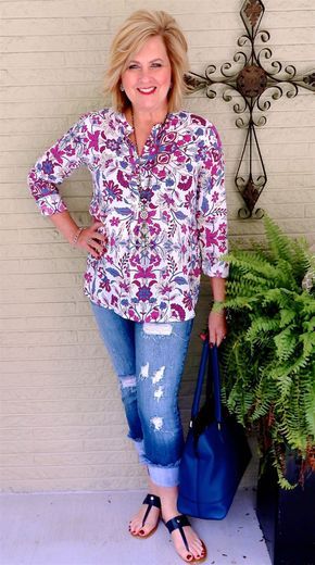 50 IS NOT OLD | COLORFUL PRINT TUNIC | Distressed | Frayed | Jeans | Prints | Fashion over 40 for the everyday woman Fashion Over 40 Summer, 40s Fashion Women, Fashion 40s, 50 Is Not Old, Prints Fashion, Looks Pinterest, Fashion For Women Over 40, Frayed Jeans, 60 Fashion