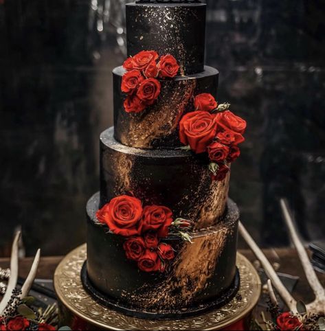 Black Red Gold Cake, Red Black And Gold Sweet 16 Dresses, Black Red And Gold Wedding Cake, Black And Red Quince Theme, Black Burgundy And Gold Wedding Cake, Red Black And Gold Cake, Red Black Wedding Cake, Black And Red Wedding Cakes, Red And Black Cakes