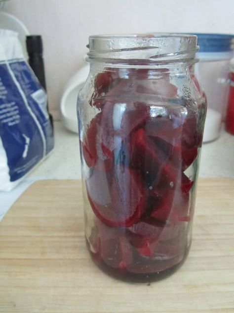 Beetroot in the jar Preserved Beetroot Recipes, Beetroot Recipes, Beetroot Salad, Red Beets, Best Salad Recipes, Canning Recipes, Country Girl, Vegetable Dishes, Beets