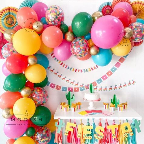 Fiesta Theme Party For Adults, 65th Birthday Fiesta, Fourth Fiesta Birthday, Fiesta Theme 21st Birthday Party, Fifth Fiesta Birthday, Mexican Fiesta Balloons, Threesta Birthday Party Decorations, Fiesta Themed Food, Fiesta Balloon Arch Mexican