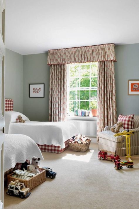 Vanessa Macdonald's classic Georgian home in the English countryside, Oxfordshire Gingham Headboard, Garden Magazine, Boy Rooms, Style Aesthetics, Kid Rooms, Boy’s Room, Studio Apartments, Georgian Homes, Boys Bedrooms