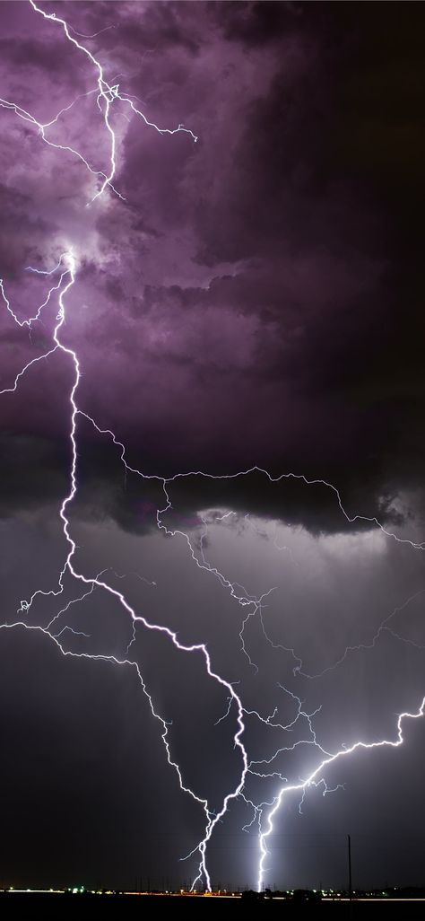 Lightning Images, Thunder Photography, Clouds Wallpaper Iphone, Grey Wallpaper Iphone, Rain And Thunder, Neon Backgrounds, Iphone Wallpaper Sky, Thunder And Lightning, Cloud Wallpaper