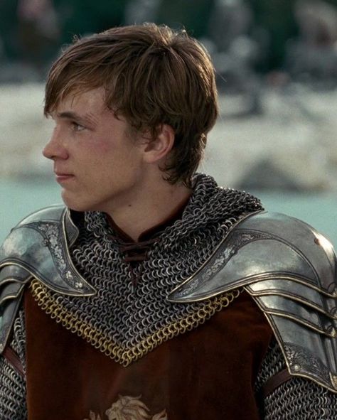 Narnia Peter Pevensie, Lannister Art, Peter Pevensie, Narnia Prince Caspian, Narnia 3, William Moseley, Edmund Pevensie, Dragon Age Characters, Gryffindor Aesthetic