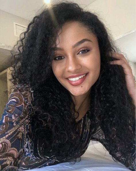 How To Get An Ethiopian Lady | Habesha Culture — DailyMoments Nutrition Nursing, Habesha Culture, Abiy Ahmed, Ethiopian Traditional Dress, Ethiopian Women, Dark Skin Beauty, Beautiful Curly Hair, Beyond Beauty, Health Nutrition