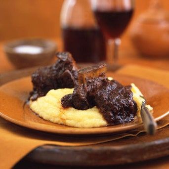 Short Ribs Braised, Beer Braised Short Ribs, Polenta Recipes, Chile Sauce, Short Ribs Recipe, Braised Short Ribs, Protein Meals, Beef Short Ribs, Short Ribs