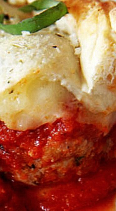 Meatball Pie Delish Recipes, Beef Dinner, Meatball Recipes, Food Cravings, Healthy Cooking, Main Dish Recipes, Meat Recipes, Meatballs, Casserole Dishes