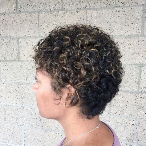 Pixie Cut Curly Hair, Pixie Cut Curly, Cut Curly Hair, Hair Perms, Short Permed Hair, Short Curly Hairstyles For Women, Curly Pixie Hairstyles, Short Curly Pixie, Curly Pixie Haircuts