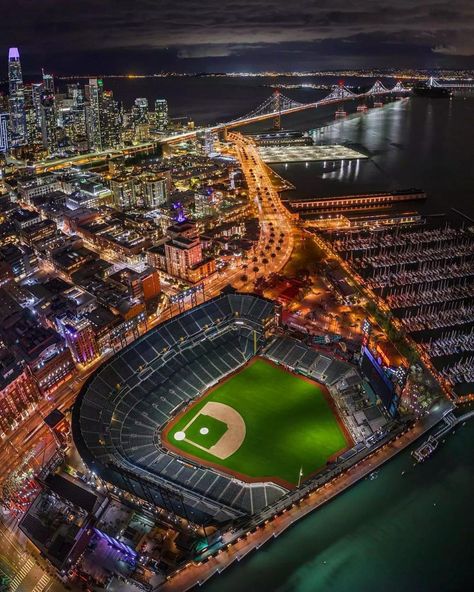 Oracle Park, Park Wallpaper, Baseball Wallpaper, Mlb Stadiums, San Francisco Photos, Mlb The Show, Best Wallpaper Hd, Baseball Park, Giant Games