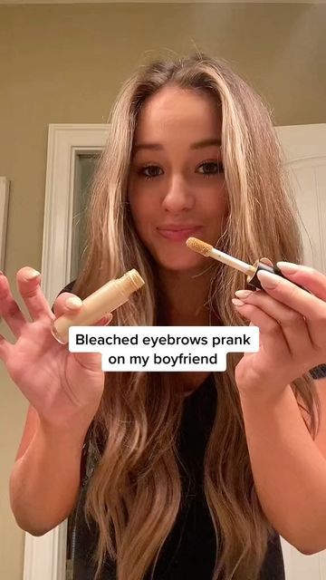 Funny Things To Airdrop People, Taylor And Soph, Pranking My Boyfriend, Sophia Watts, Simple Pranks, Sleepover Pranks, Boyfriend Prank, Best Pranks Ever, Bleached Eyebrows