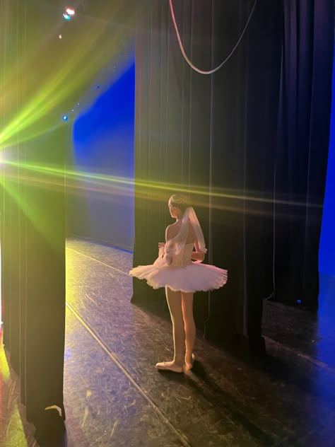 Ballet Competition Aesthetic, Ballet Stage, Ballet Performance, Ballet Show Aesthetic, Yagp Ballet Aesthetic, Competition Dance, Ballerina On Stage Aesthetic, Ballet Backstage Aesthetic, Ballet Backstage