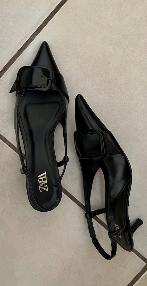 Aestethic Heels, Zara Heels 2023, Zara Pointed Toe Heels, Zara Pointed Toe Heels For Evening, Pointy Kitten Heels, Trendy Zara Pointed Toe Heels, Pointed Kitten Heels, Black Pointy Kitten Heels, Zara Kitten Heels