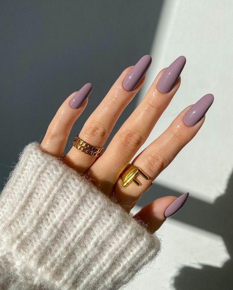 #nail design #nail inspo #elegant nails #nails #elegant nails #trendy nails #minimalist nails #cool nail inspo #nails idea #nude nail designs #graduation nails #summer nails #coffin nails designs #coffin nails #grad nails #summer toe nails #spring nails #nail ideas #nails acrylic #nail designs #nail inspo #nagels #nägel inspiration Nail Paint Shades, Mauve Nails, Plain Nails, Solid Color Nails, Hello Nails, July Nails, Elegant Nails, Healthy Nails, Purple Nails