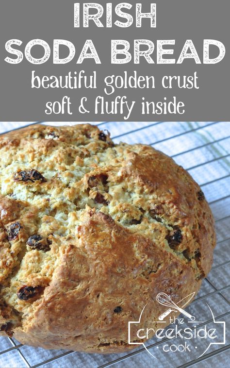 Irish Soda Bread is very easy to make, and SO delicious. A great addition to your St. Patrick's Day menu, or any time you want a quick bread! Easy to follow recipe that anyone can make. Soda Bread Irish, St Patrick's Day Menu, Crusty Bread Recipe, Bread Bowl Recipe, Irish Bread, Soda Bread Recipe, Yummy Bread, Corn Beef, Irish Soda Bread Recipe