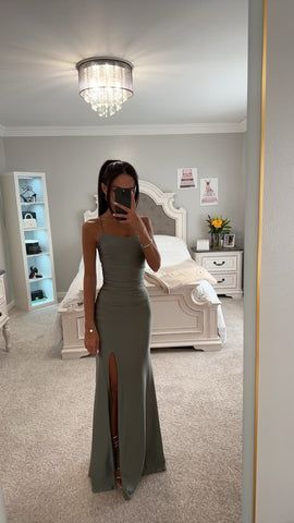 Dream Prom Dress, Prom Dress Inspo, Classy Prom, Deb Dresses, Classy Prom Dresses, Stunning Prom Dresses, Prom Dress Inspiration, Cute Prom Dresses, Pretty Prom Dresses