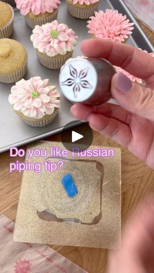 Best Frosting To Use With Russian Tips, Russian Tip Cupcakes, Russian Piping Tips Cupcakes, Russian Tips Cupcakes, Russian Cake Tips, Cupcake Frosting Techniques, Russian Cake, Spring Cupcakes, Russian Cakes