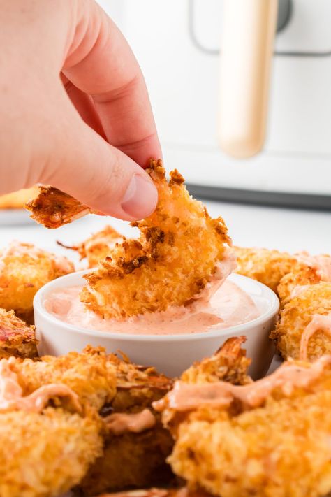 Crispy Panko Fried Shrimp Recipe - Fork To Spoon Panko Crusted Shrimp Air Fryer, Panko Fried Shrimp, Panko Shrimp Air Fryer, Shrimp Panko, Panko Recipes, Fried Shrimp Recipes, Breaded Shrimp, Panko Crumbs, Frozen Shrimp