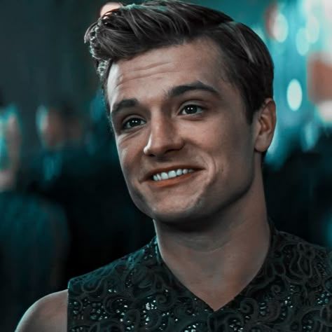 ╭⊹⧉ 𝘛𝘩𝘦 𝘏𝘶𝘯𝘨𝘦𝘳 𝘎𝘢𝘮𝘦𝘴 ⧉⊹◝ #HungerGamesIcons #ThgIcons #TheHungerGamesCatchingFireIcons #PeetaMellarkIcons #PeetaHungerGamesIcons #JoshHutcherson Petta Malark, Josh Hutcherson Hunger Games, Hunger Games Josh Hutcherson, The Hunger Games Aesthetic, Hunger Games Aesthetic, Hunger Games Peeta, Hunger Games Characters, Games Aesthetic, Alexander Ludwig