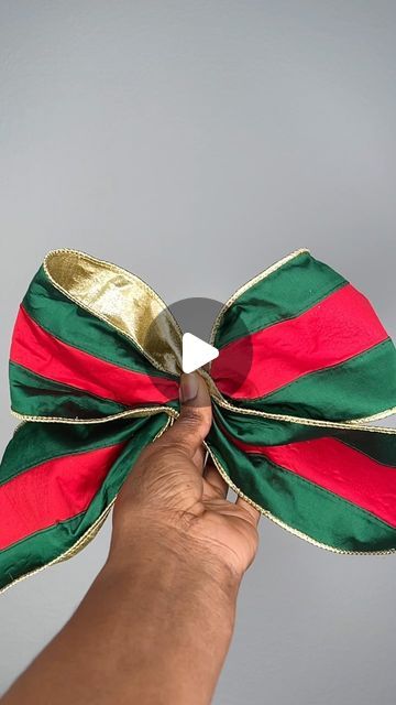 Bow Wired Ribbon Diy, Diy Bow With Wired Ribbon, Ribbon On Stocking, How To Make A Bow With Non Wired Ribbon, Making A Bow Out Of Ribbon, Tie A Big Bow With Ribbon, How To Tie Wire Ribbon Bow, Holiday Bows Diy How To Make, How To Make Ribbon Bows Decoration