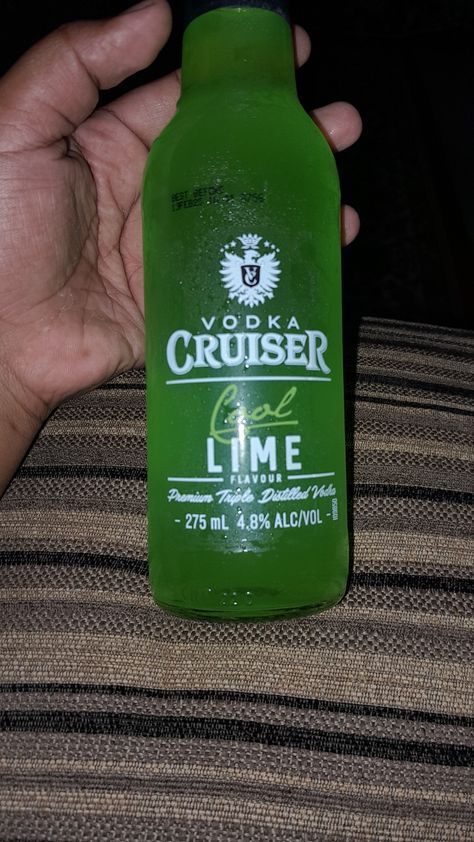 Lime flavour Vodka Cruiser, Dark Room, Yum Yum, Vodka, Birthday Parties, Party Ideas, Birthday Party, Drinks, Birthday