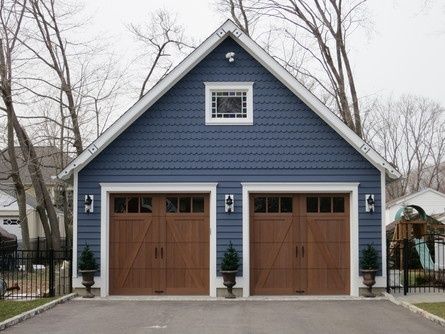 10+ ideas about Double Garage Door on Pinterest | Garage doors ... Double Garage Door, Plan Garage, Garage Door Types, Garage Designs, Garage Floor Paint, Garage Door Styles, Wood Garage Doors, Garage Addition, Garage Door Design