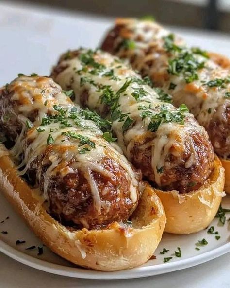 Air Fryer Recipes & (Tips) | **TREMENDOUS CREAMY MEATBALL BOATS 🥩🚤 | Facebook Meatball Boats, Appetizer Meatballs, Jamie Oliver Recipes, Grandmas Recipes, Ground Meat, Easy Family Meals, Crockpot Recipes Easy, Recipes For Beginners, Air Fryer Recipes