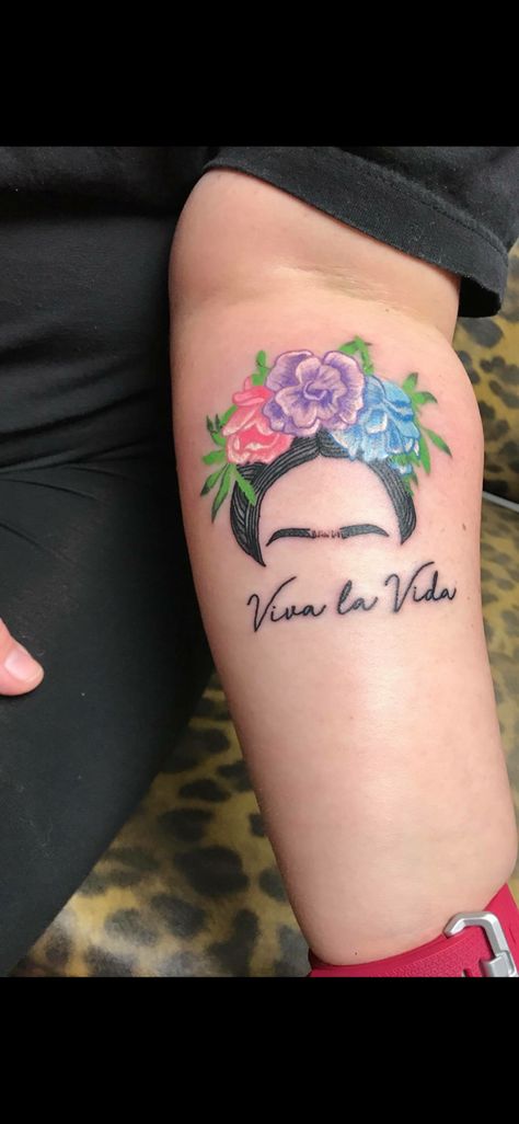 my new tattoo Frida Kahlo Tattoo, Kahlo Tattoo, Friday Kahlo, Frida Tattoo, Frida Kahlo Tattoos, Artsy Tattoos, Floral Tattoos, Frida Art, New Tattoo