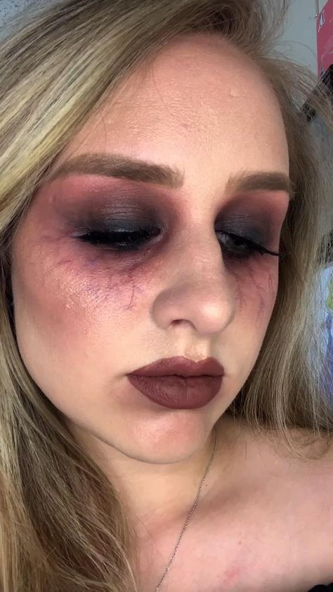 Bite Mark Makeup Halloween, Infected Halloween Makeup, Possessed Makeup Halloween, Dead Person Makeup Halloween, Zombie Diy Costume Women, Horror Movie Inspired Makeup, Burn Victim Makeup, Cheerleader Zombie Makeup, Halloween Makeup Looks Zombie