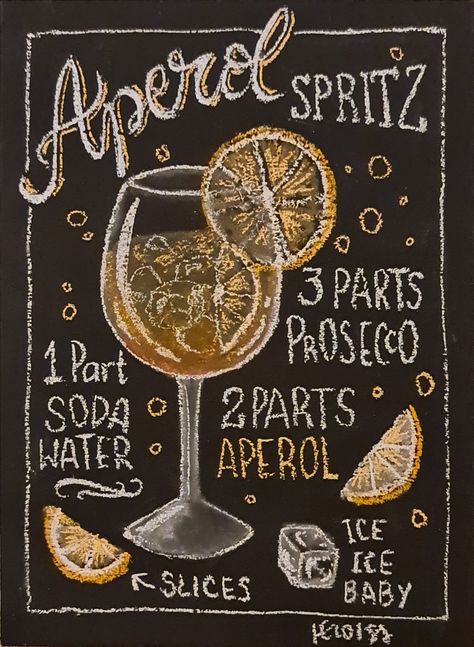 Chalkboard art Alcohol Chalkboard Art, Chalkboard Art Restaurant, Cocktail Chalkboard Art, Bar Chalkboard Ideas, Bar Chalkboard, Chalkboard Art Diy, Aperol Spritz Recipe, Bar Deco, Spritz Recipe