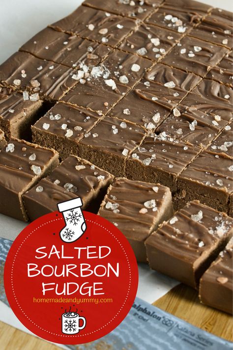 Whiskey Fudge Recipe, Baileys Fudge Recipe, Boozy Fudge Recipes, Fudge Gift Packaging Ideas, Boozy Candy, Boozy Fudge, Bourbon Fudge, Alcohol Desserts, Boozy Recipes