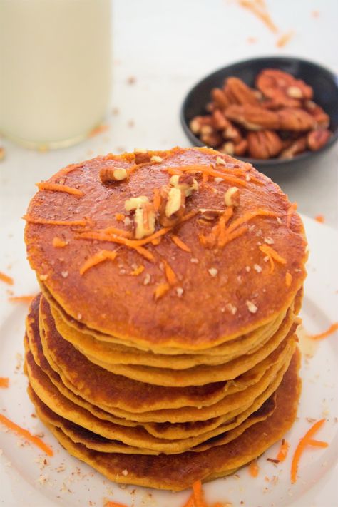 Carrot Oatmeal, Oatmeal Pancake, Carrot Pancakes, Protein Powder Pancakes, Kids Pancakes, Ic Diet, Oatmeal Pancakes Recipe, Vegetable Pancakes, Healthy Waffles