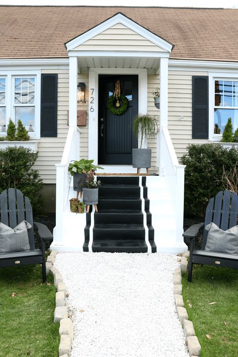 Front Porch Spring Reveal with Painted Steps - Nesting With Grace Modern Farmhouse Front Porch, Farmhouse Front Porch Decor, Spring Front Porch Decor, Front Porch Steps, Porch Kits, Front Porch Makeover, Building A Porch, Front Porch Design, Porch Makeover