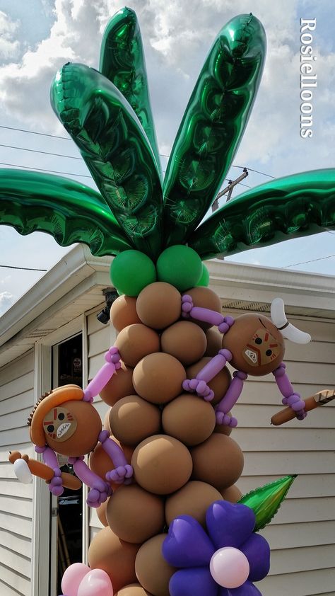 Moana Homecoming Float, Moana Parade Float Ideas, Moana Birthday Balloon Arch, Moana Birthday Party Outfit, Moana Themed Quinceanera, Moana Birthday Balloons, Maui Party For Boys, Maui Themed Birthday Party For Boys, Moana Trunk Or Treat Ideas