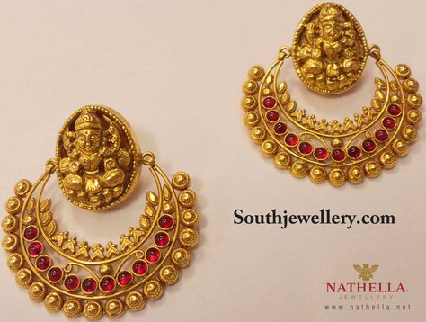 Traditional Lakshmi Earrings ~ Latest Jewellery Designs Iyengar Wedding, Gold Chandbali, Ram Leela, Earrings Latest, Latest Jewellery Designs, Antique Gold Earrings, Gold Jhumka Earrings, Real Gold Jewelry, Gold Wedding Jewelry