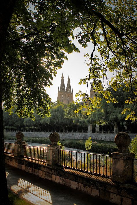 Burgos, Spain (by trabancos) Burgos Spain, Spain Holidays, Southern Europe, Spain And Portugal, Aragon, Spain Travel, Beautiful Places To Visit, Oh The Places Youll Go, Places Around The World