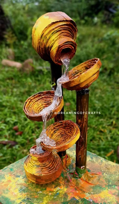 It is a simple and beautiful showpiece water fountain by using newspapers. Newspaper Crafts Diy Creative, Newspaper Crafts Easy, Newspaper Crafts For Kids, Newspaper Art And Craft, Newspaper Paper, Newspaper Crafts Diy, Diy Newspaper, Recycled Magazines, Newspaper Art