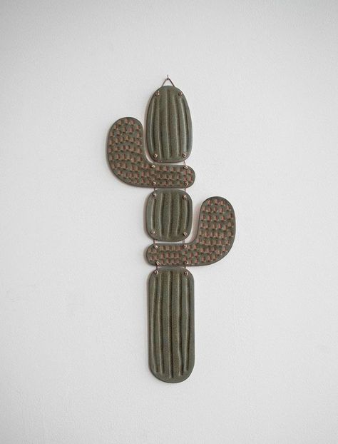 Ceramic Mobile, Cactus Ceramic, Handmade Mobile, Handmade Cups, Great Escape, Clay Wall, The Great Escape, Ceramics Projects, Diy Vase