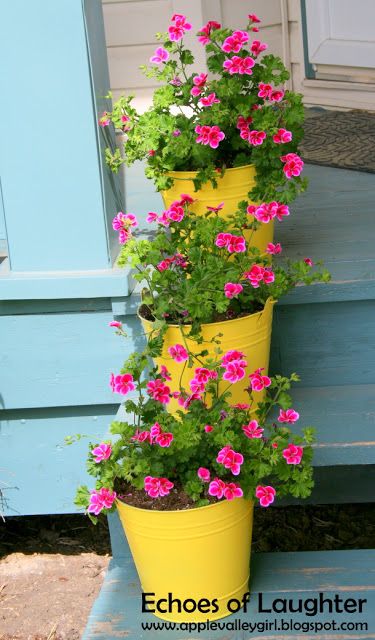 Spray Painted Bucket Planters... - Echoes of Laughter Painted Galvanized Buckets, Tenda Tutorial, Bucket Planters, Pink Geranium, Thistlewood Farms, Paint Buckets, Diy Sprays, Paint Projects, Garden Containers